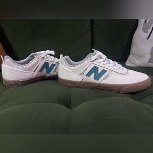 New Balance white/cream/green Low-Top Sneakers